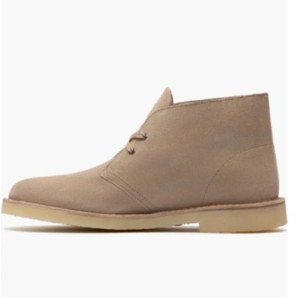 Clark’s Men's Tan Suede Desert Boots Size 7.5